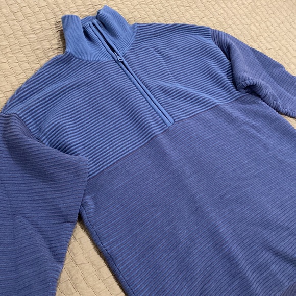 AE Quarter Zip Sweater - Picture 3 of 8